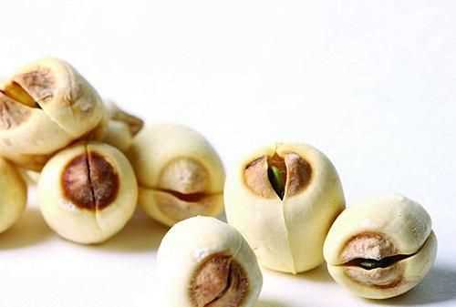 銀耳蓮子羹一周吃幾次，養生壺燉銀耳蓮子羹需要多長(cháng)時(shí)間？圖4